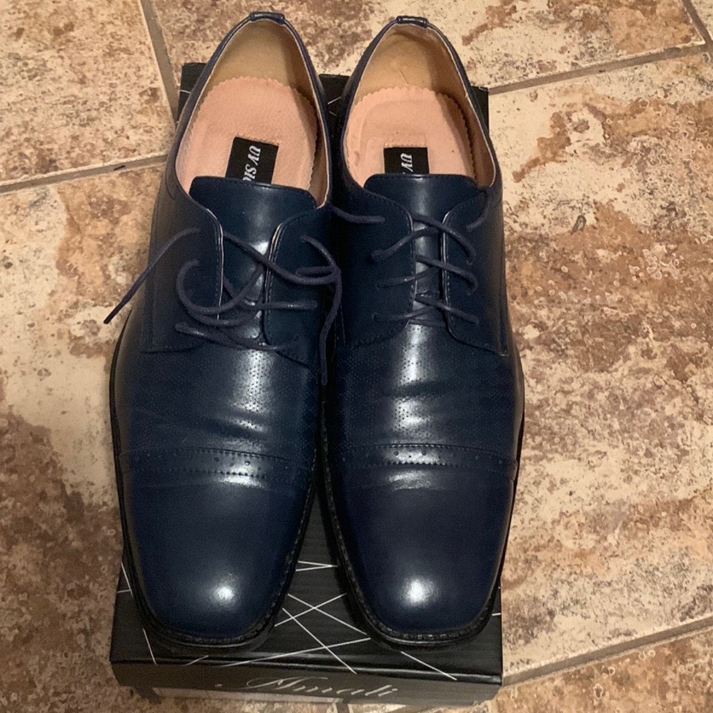UV Signature Dress Shoes